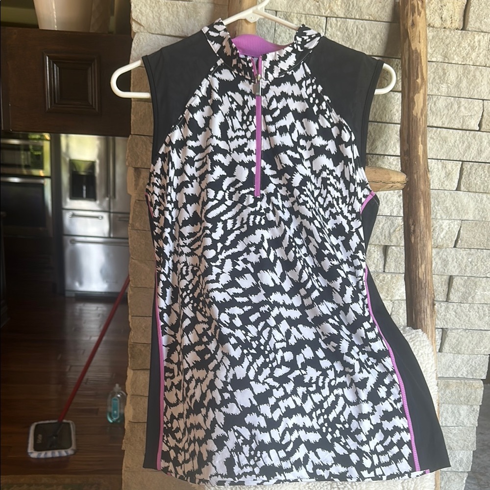 Women's Black and White Sleeveless golf shirt